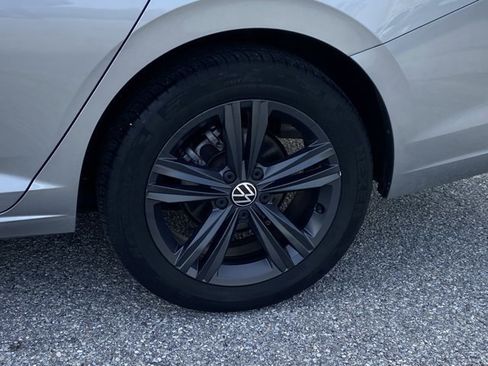 Used 2022 Volkswagen Jetta SE image 10