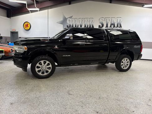 Used 2019 RAM 2500 Laramie AWD/4WD image 2
