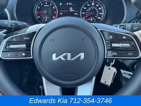 Used 2024 Kia Forte LXS image 21