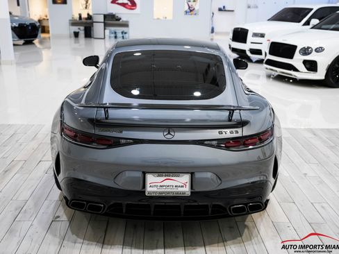 Used 2025 Mercedes-Benz AMG GT 63 image 18