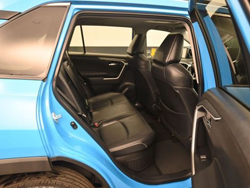 Used 2021 Toyota RAV4 XLE Premium AWD/4WD image 35