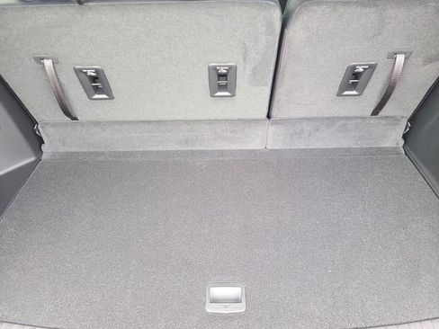 New 2026 Chevrolet Traverse LT image 6