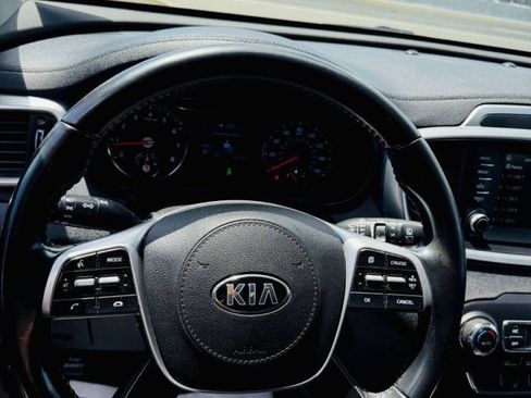 Used 2020 Kia Sorento S AWD/4WD image 9