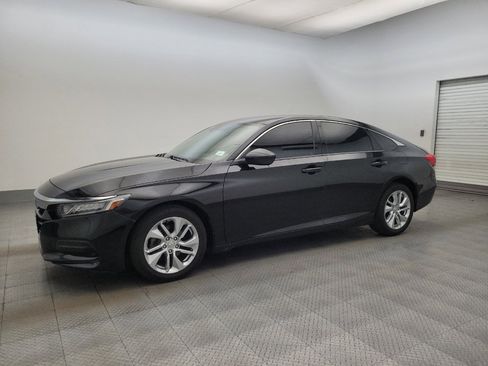 Used 2018 Honda Accord LX image 2
