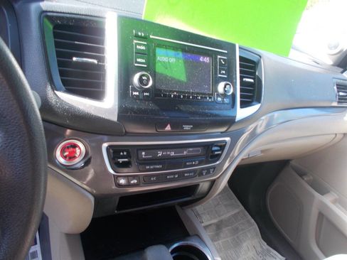 Used 2017 Honda Pilot LX image 15