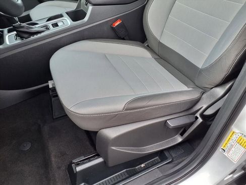Used 2018 Ford Escape S image 24