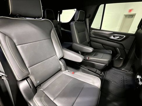 Used 2022 GMC Yukon SLT w/ SLT Luxury Package AWD/4WD image 32