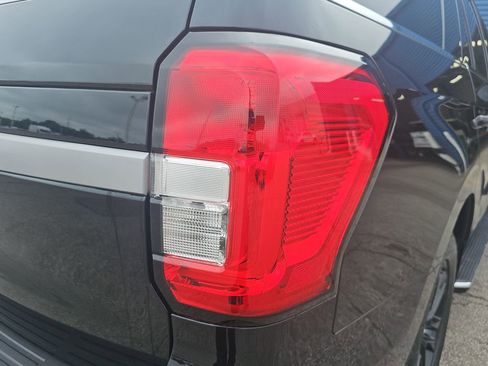 Used 2022 Ford Expedition XLT RWD image 35