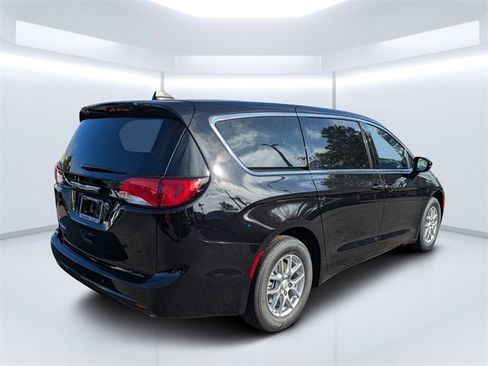New 2026 Chrysler Voyager LX image 3