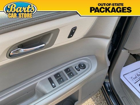 Used 2015 Chevrolet Traverse LT AWD/4WD image 26
