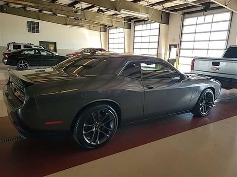 Used 2022 Dodge Challenger R/T Scat Pack image 3
