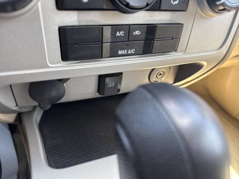 Used 2012 Ford Escape XLT image 38