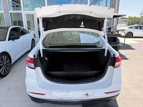 Used 2019 Ford Fusion SE FWD image 44