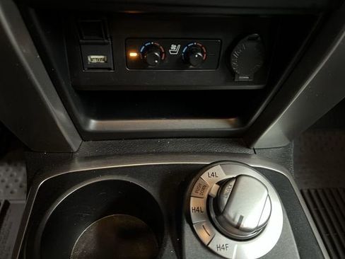 Used 2022 Toyota 4Runner Limited AWD/4WD image 35