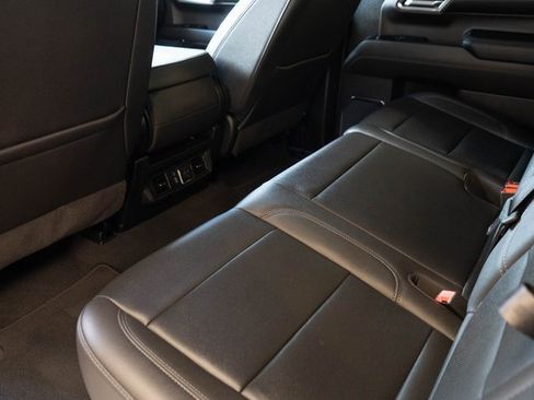 Used 2024 GMC Sierra 1500 SLT image 21