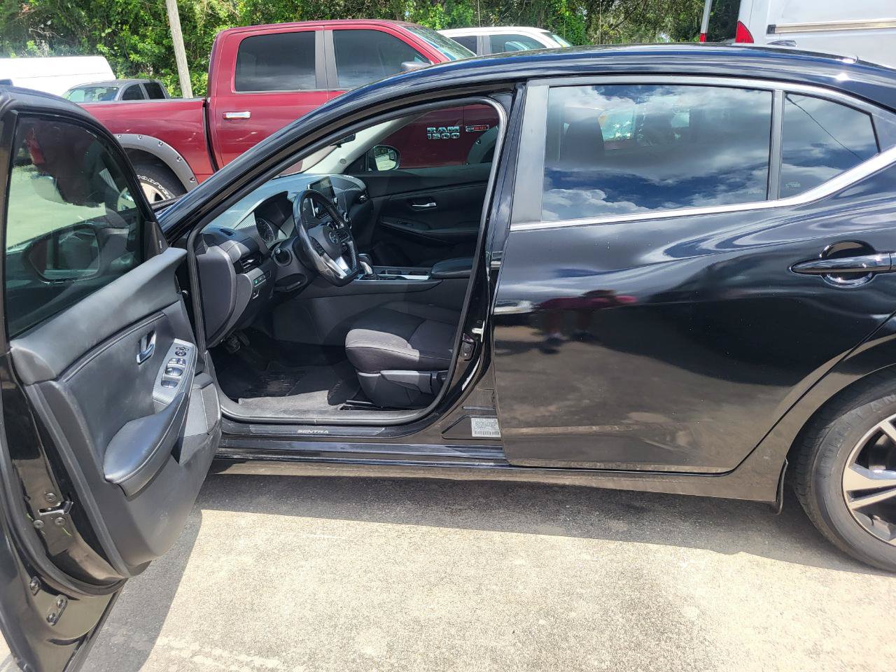 Used 2021 Nissan Sentra SV FWD image 38