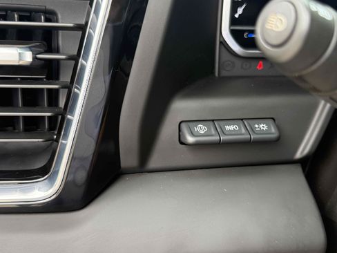 Used 2024 GMC Sierra 2500 Denali Ultimate AWD/4WD image 69