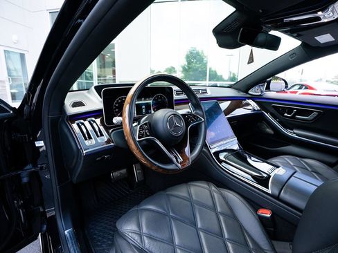 Used 2022 Mercedes-Benz Maybach S 680 4MATIC image 35