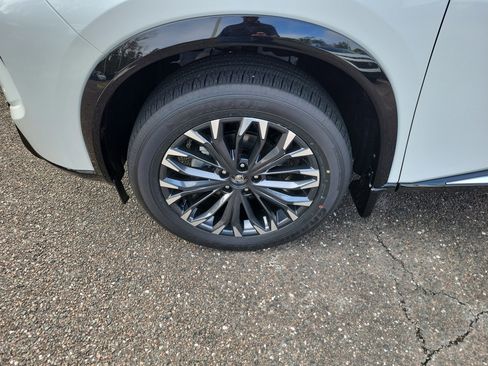 New 2026 Nissan Rogue Platinum image 5