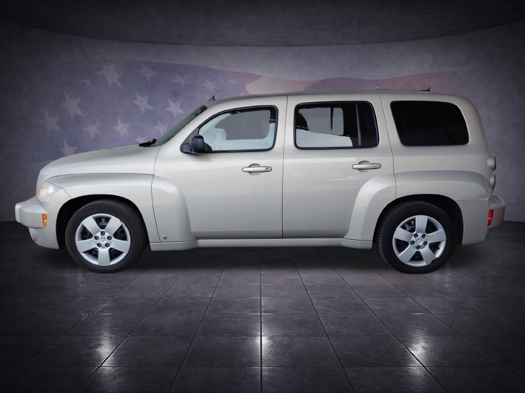 Used 2009 Chevrolet HHR LS FWD image 2