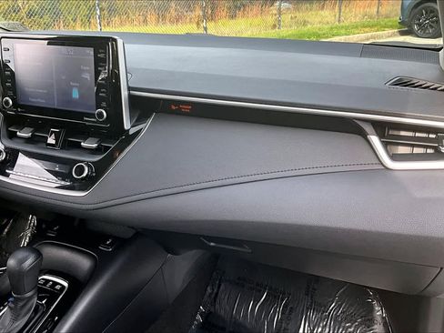 Used 2022 Toyota Corolla LE image 17