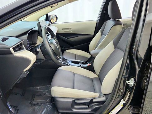 Used 2024 Toyota Corolla LE FWD image 21