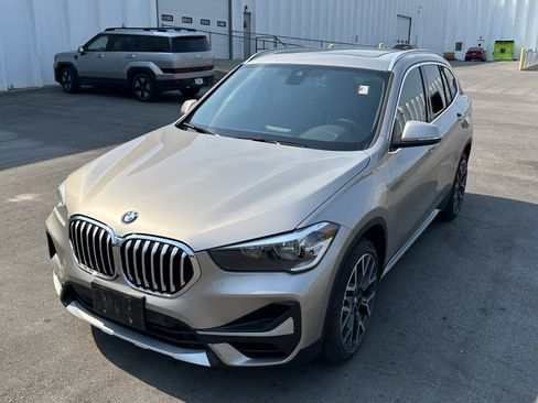 Used 2021 BMW X1 xDrive28i w/ Convenience Package AWD/4WD image 5