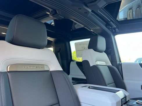 New 2025 GMC Hummer EV 3X image 14