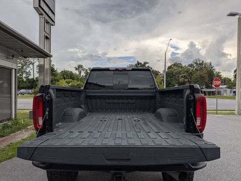 Used 2021 GMC Sierra 2500 Denali w/ Denali Ultimate Package AWD/4WD image 12