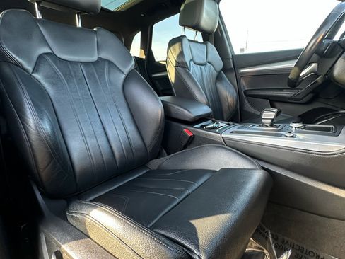 Used 2020 Audi Q5 2.0T Titanium Premium Plus w/ Premium Plus Package image 52