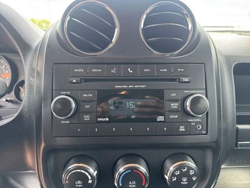 Used 2017 Jeep Patriot Sport w/ Power Value Group FWD image 19