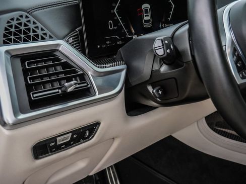 Used 2023 BMW X7 M60i w/ Executive Package AWD/4WD image 44