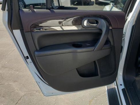 Used 2017 Buick Enclave Leather FWD image 15