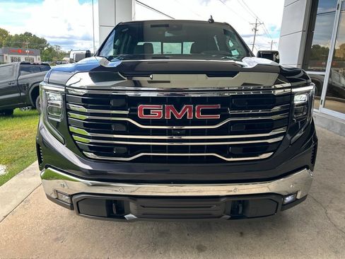 Used 2024 GMC Sierra 1500 SLT w/ SLT Premium Plus Package RWD image 3