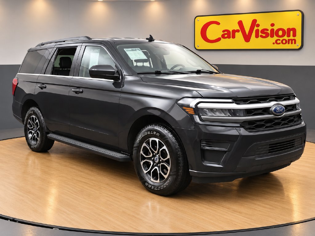 Used 2024 Ford Expedition XLT RWD image 1