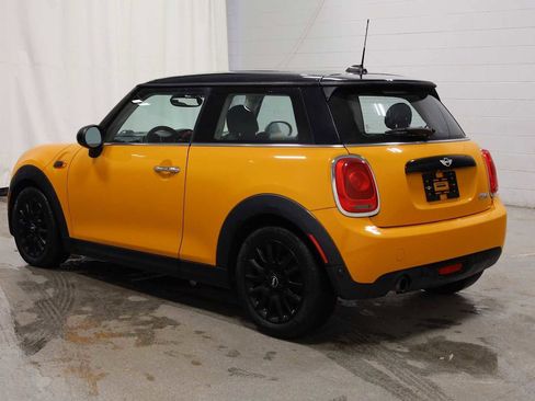 Used 2016 MINI Cooper 2-Door Hardtop image 3