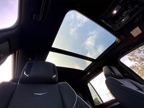 New 2026 Cadillac Escalade Luxury w/ Touring Package image 32