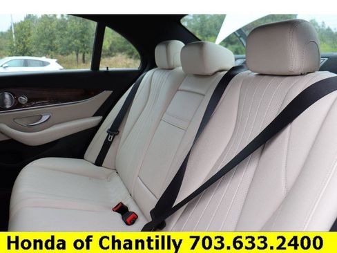 Used 2019 Mercedes-Benz E 300 E300 4MATIC image 27