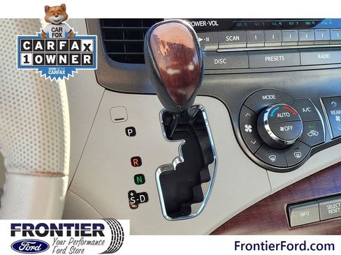 Used 2011 Toyota Sienna XLE image 24