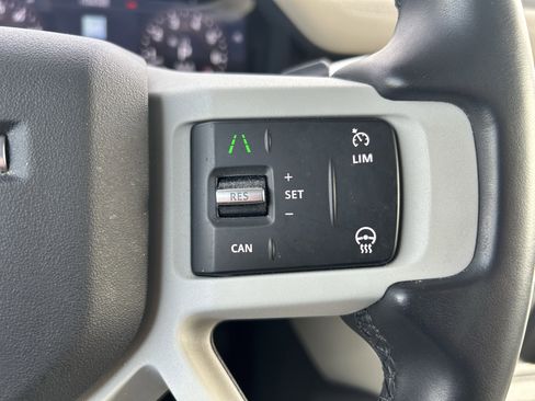 Used 2020 Land Rover Defender 110 HSE image 13