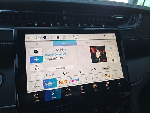 New 2025 Jeep Grand Cherokee Limited w/ Luxury Tech Group II image 55