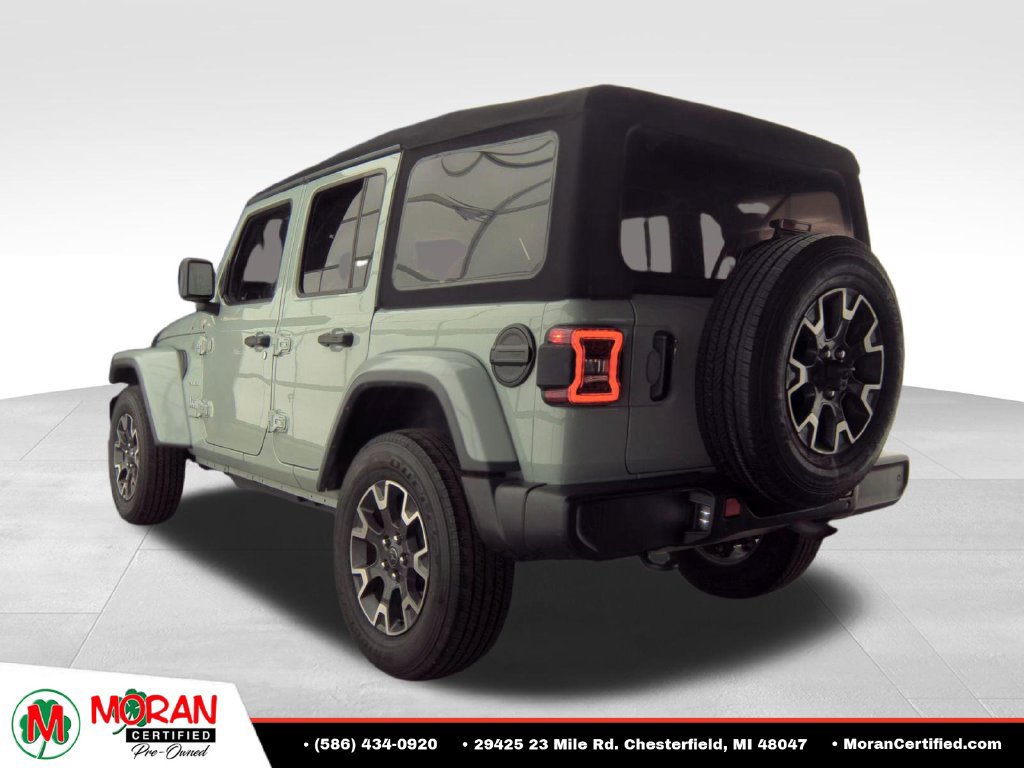 Used 2024 Jeep Wrangler Unlimited Sahara w/ Technology Group AWD/4WD image 8