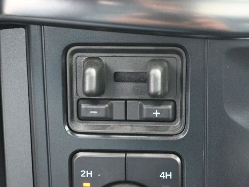 New 2025 Ford F150 Lariat w/ Equipment Group 502A High image 21