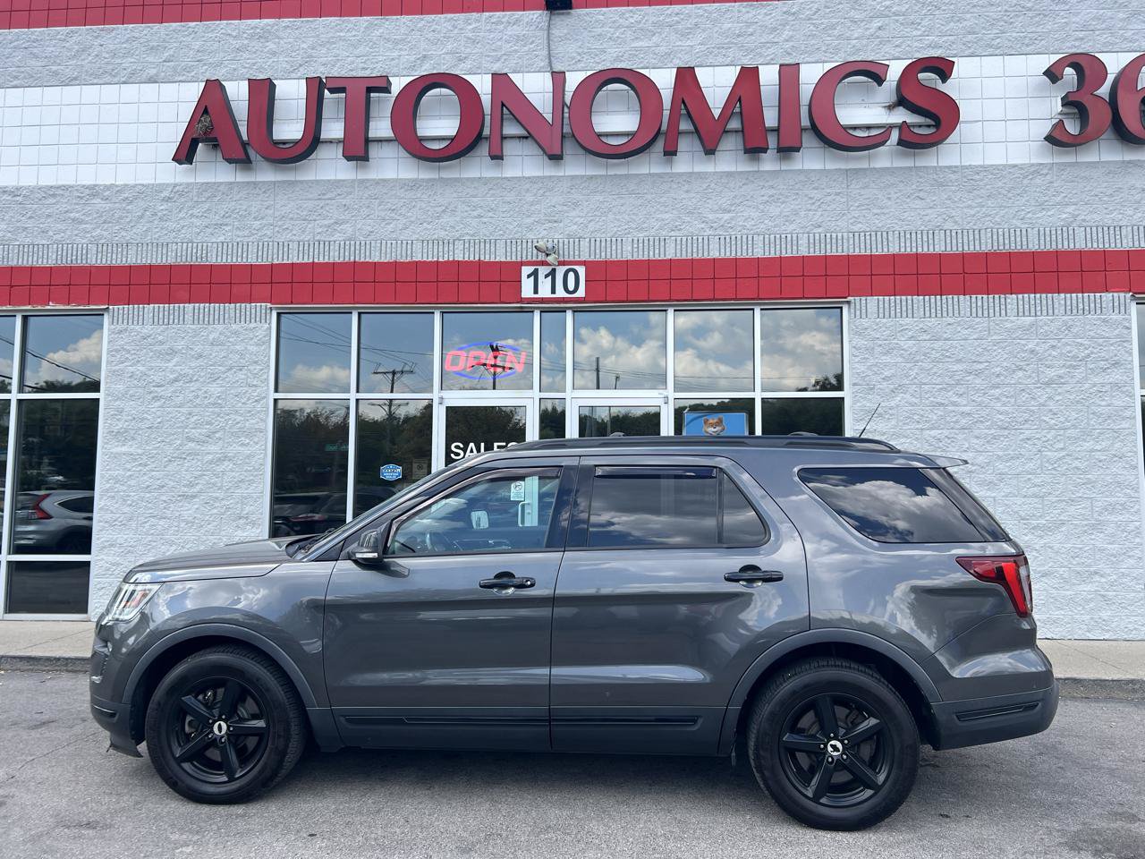Used 2019 Ford Explorer Sport w/ Equipment Group 401A AWD/4WD image 3