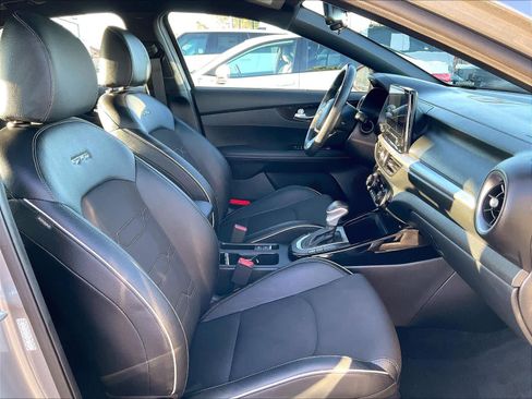 Used 2023 Kia Forte GT-Line w/ GT-Line Technology Package FWD image 10