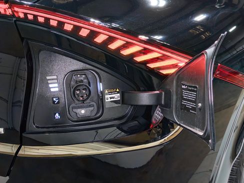 Used 2024 Kia EV6 GT-Line image 5