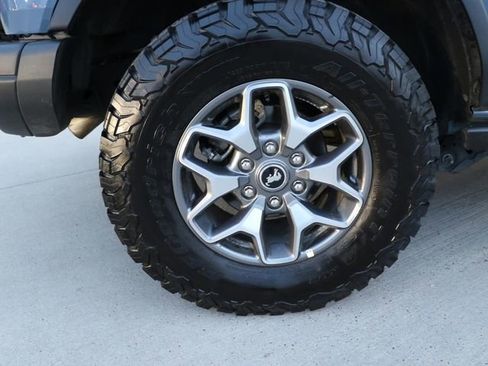 Used 2025 Ford Bronco Badlands AWD/4WD image 7