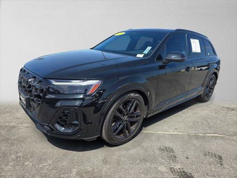 Used 2025 Audi SQ7 Premium Plus AWD/4WD image 7