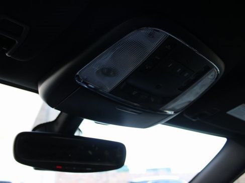 Used 2019 Jeep Grand Cherokee Limited w/ Luxury Group II image 28