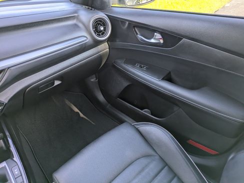 Certified 2023 Kia Forte GT-Line w/ GT-Line Premium Package FWD image 13